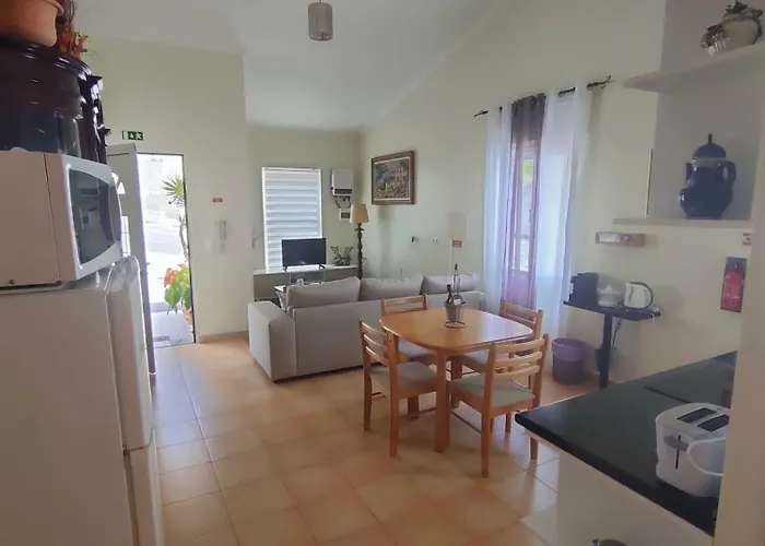 Costa View בית נופש פונשל